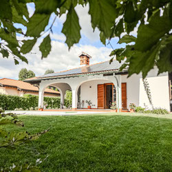 Cermenate - Villa unifamilare con piscina e vista panoramica