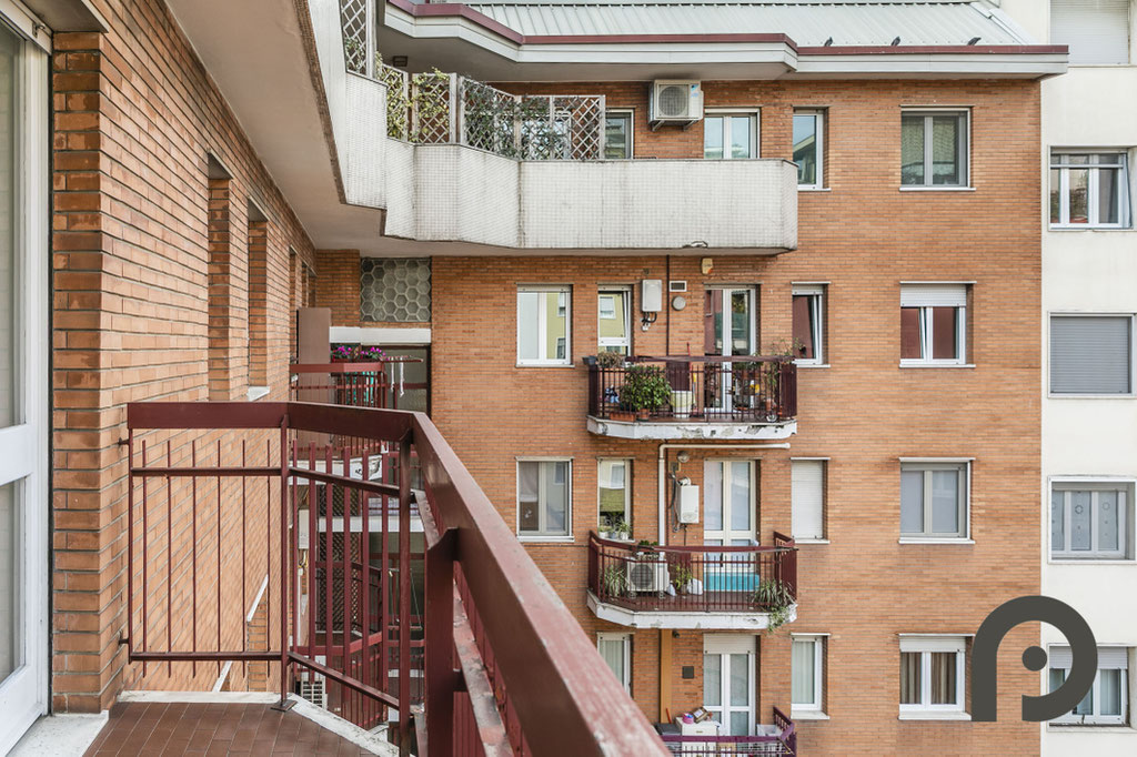 Milano (Gerusalemme/Cenisio) Attico con terrazzo