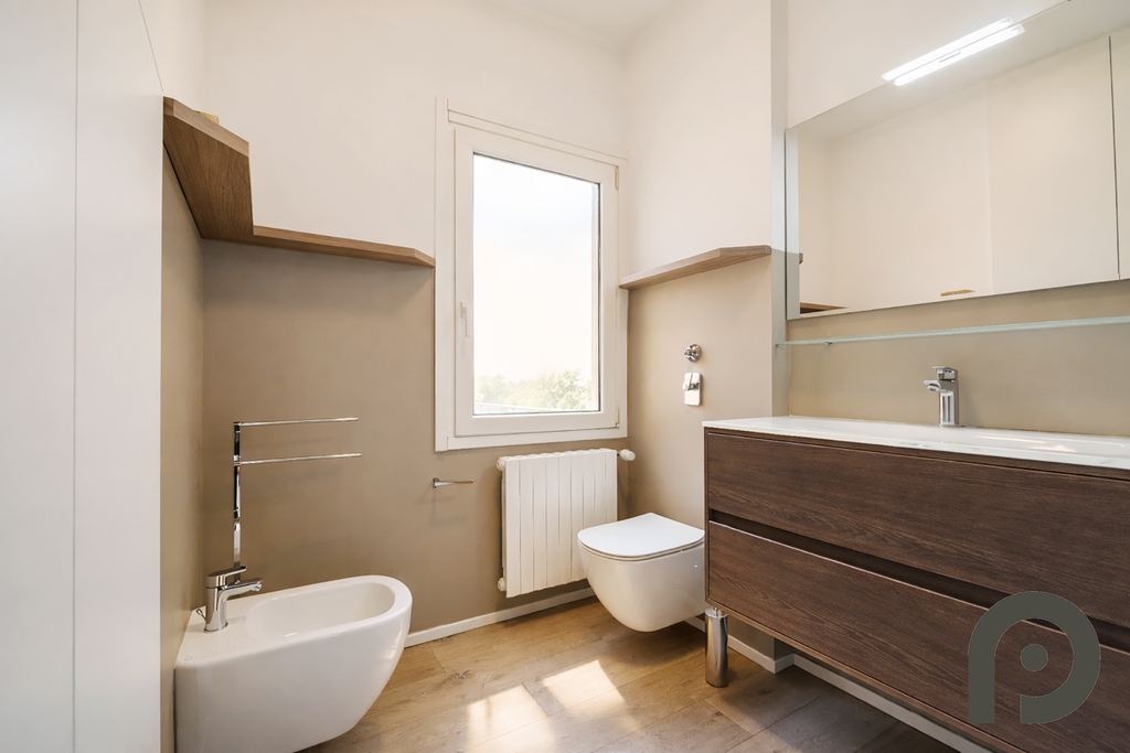 Milano (Crocetta/Missori) Elegante due locali ristrutturato a nuovo