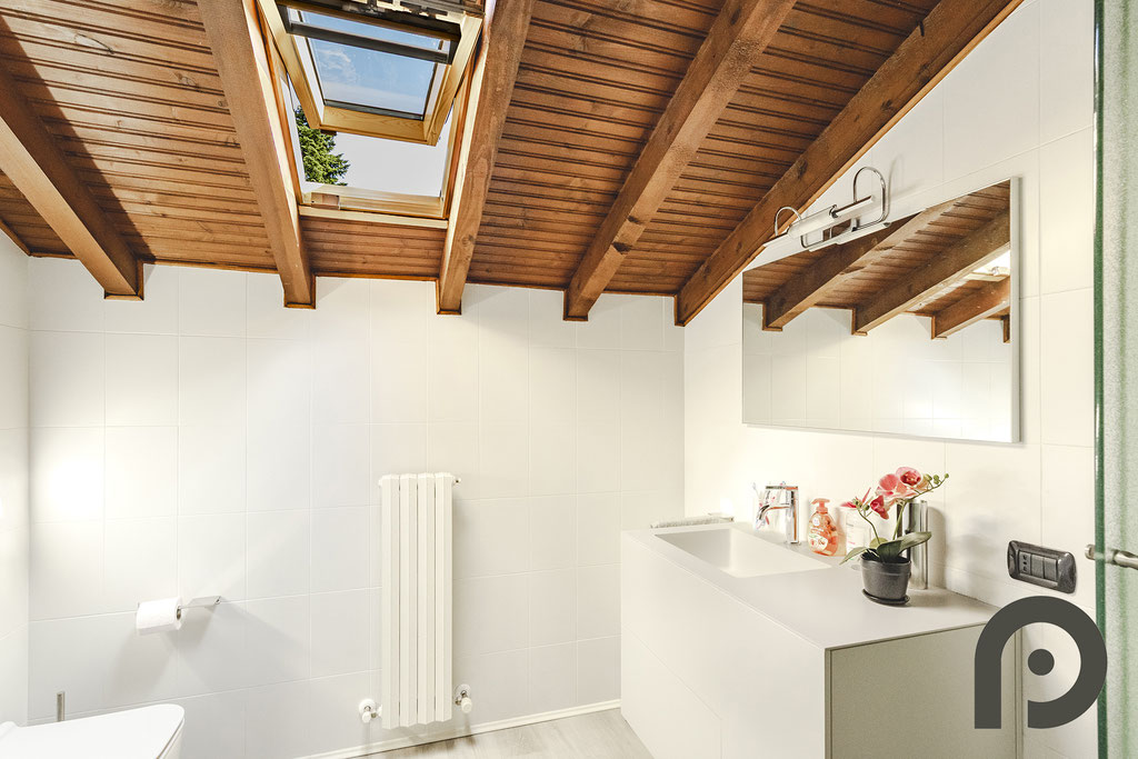 Cermenate - Villa unifamilare con piscina e vista panoramica