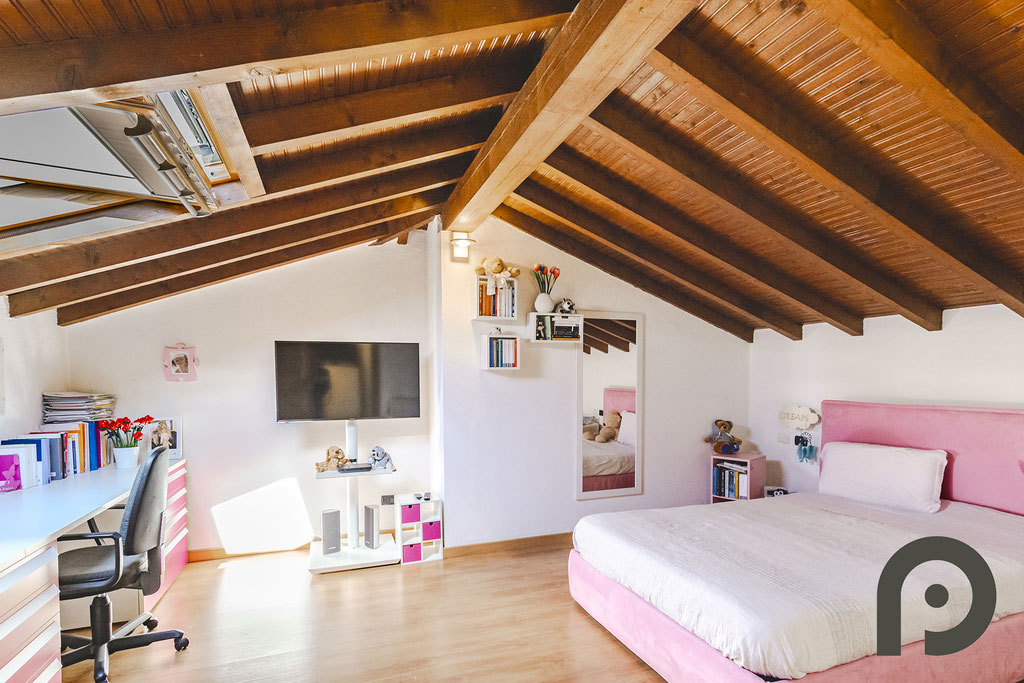 Cermenate - Villa unifamilare con piscina e vista panoramica