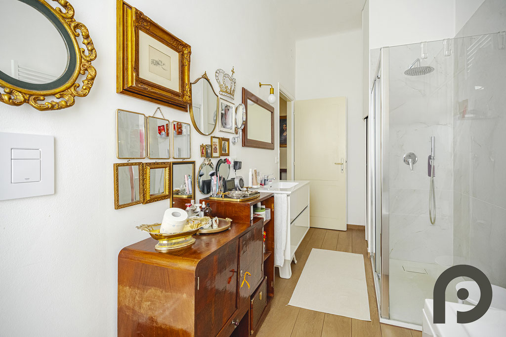 Milano (NoLo) Ampio Cinque locali con finiture di pregio